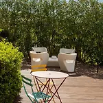 Patio De Violette Hotel