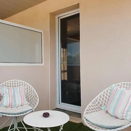Patio De Violette Hotell