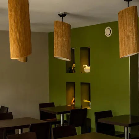 Отель Patio De Violette 3*