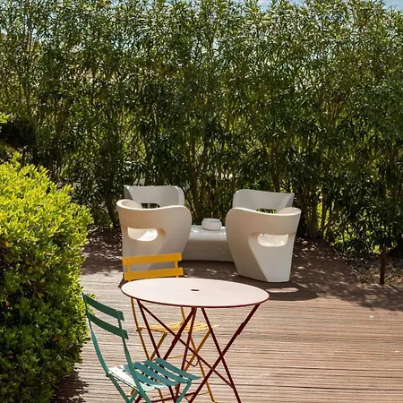 Patio De Violette Hotel