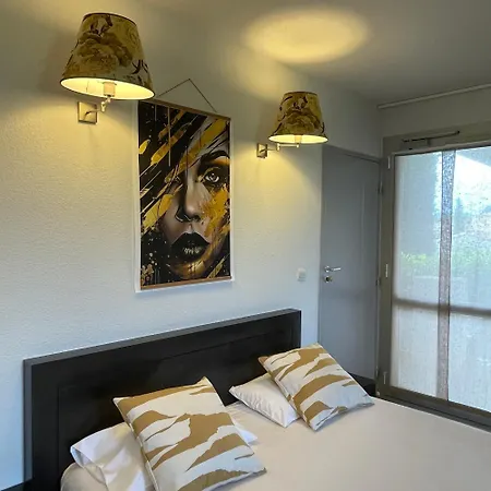 Patio De Violette Hotell