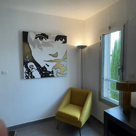 Patio De Violette Hotell 3*