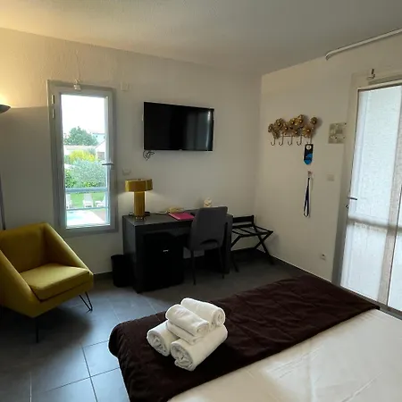 Patio De Violette Отель