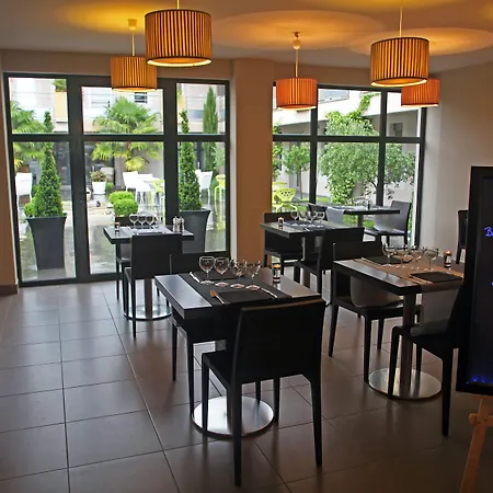 Patio De Violette Отель