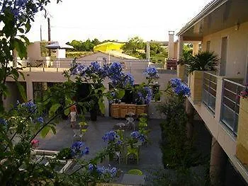 Patio De Violette Отель