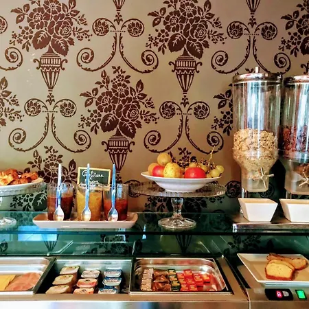 Patio De Violette Отель