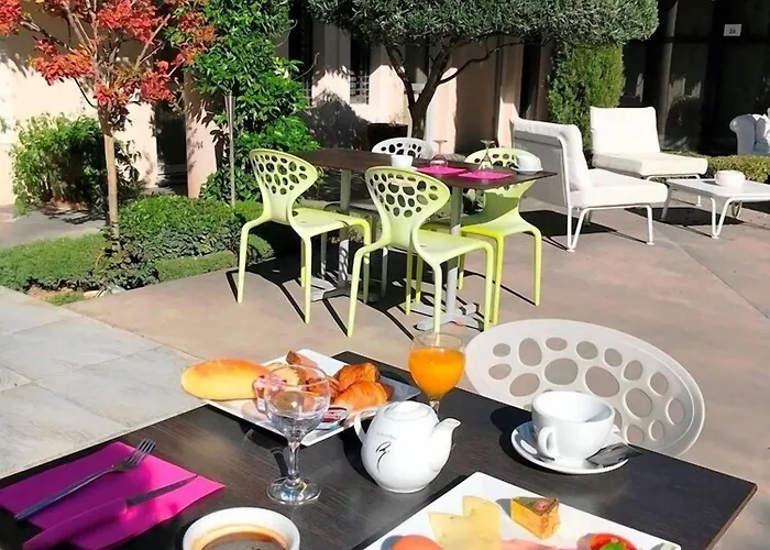 Patio De Violette Uzès